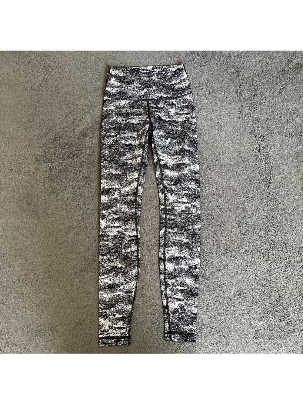 Lululemon Wunder Under Hazy Days Black White Hi Rise Tight Leggings Women's Sz 4